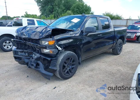 2021 Chevrolet Silverado 1500 4Wd Short Bed Custom z USA, uszkodzony, nr VIN 1GCPYBEK0MZ442078